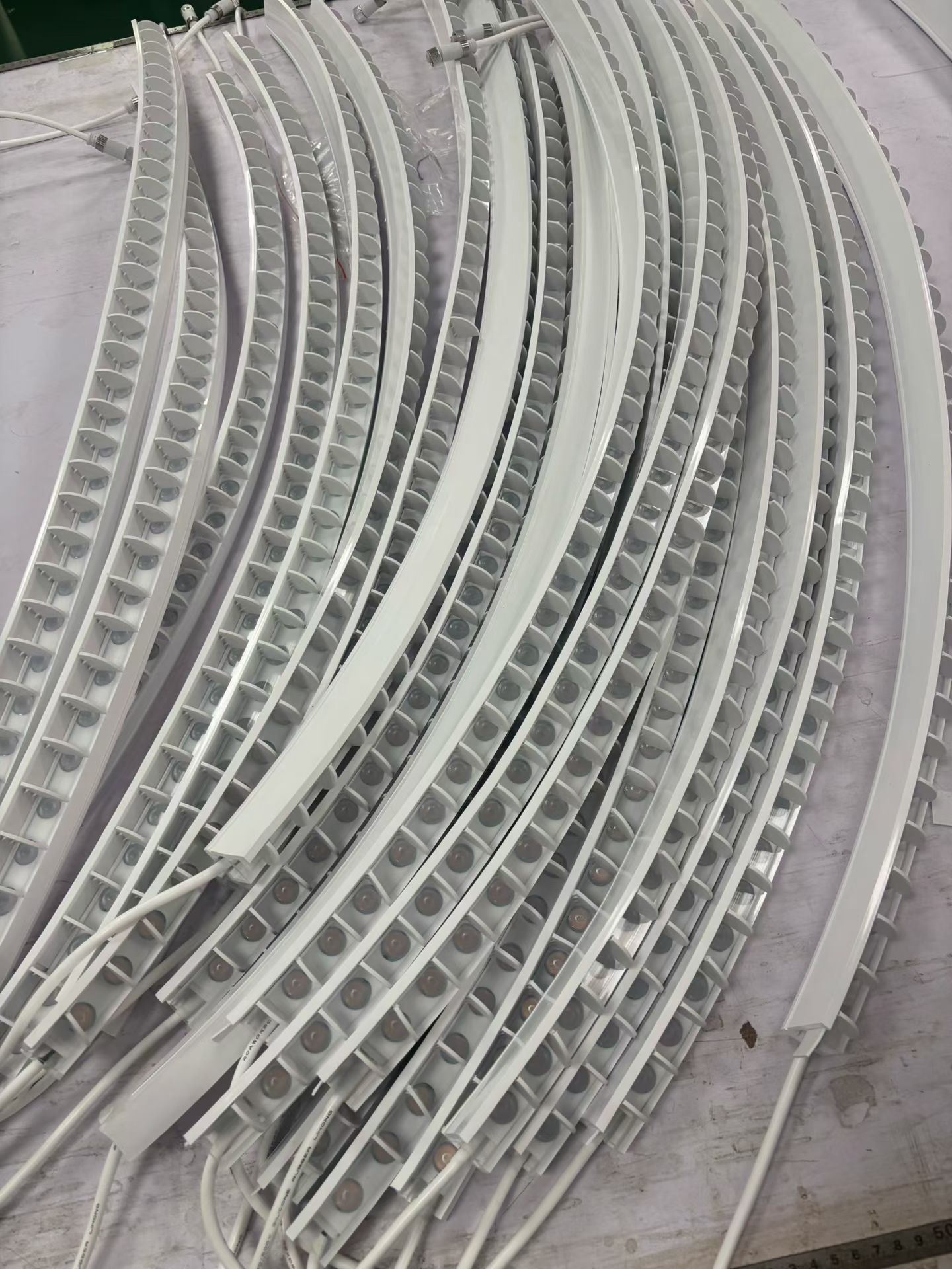 Flexible Wall Grazer for Curved Facades: The Complete Guide to Seamless Architectural Wall Washing Flexible Wall Grazer for Curved Facades: The Complete Guide to Seamless Architectural Wall Washing